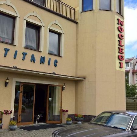 Bed and Breakfast Titanic Владыславово Экстерьер фото